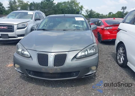 2005 Pontiac Grand Prix Gxp z USA, uszkodzony, nr VIN 2G2WC52CX51351102
